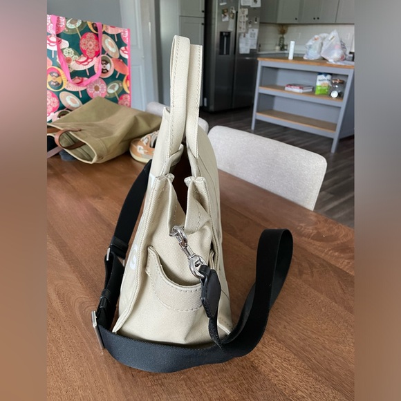 SOLD on Depop - Marc Jacobs Tote Bag 👜 - Picture 2 of 10